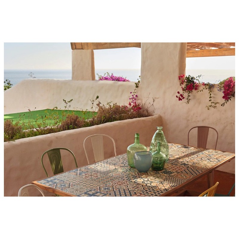 Esstisch “Menorca” aus Akazienholz und Mallorquinen Fliesen